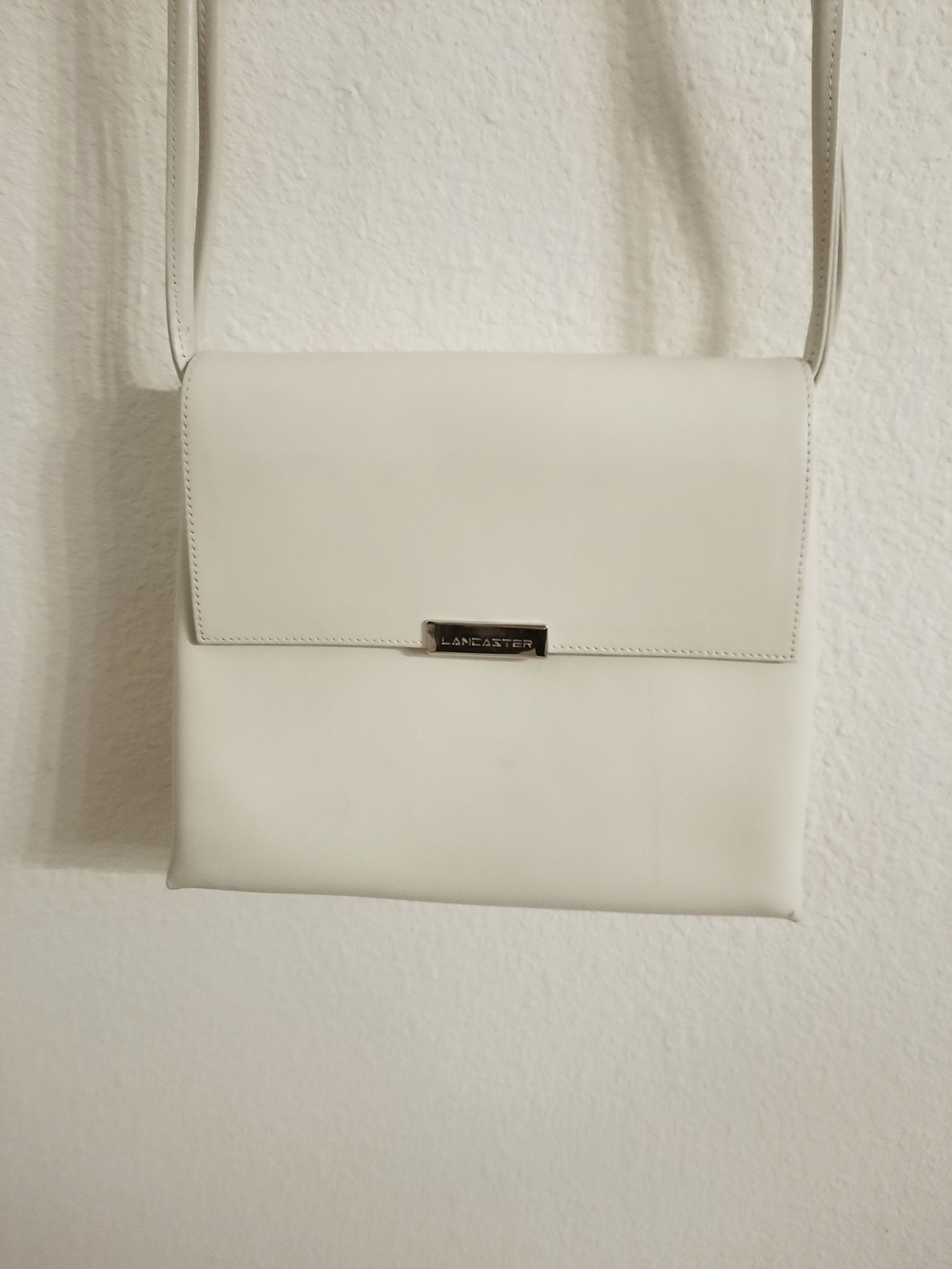 Lancaster Paris - Stylish Cream Shoulder Bag